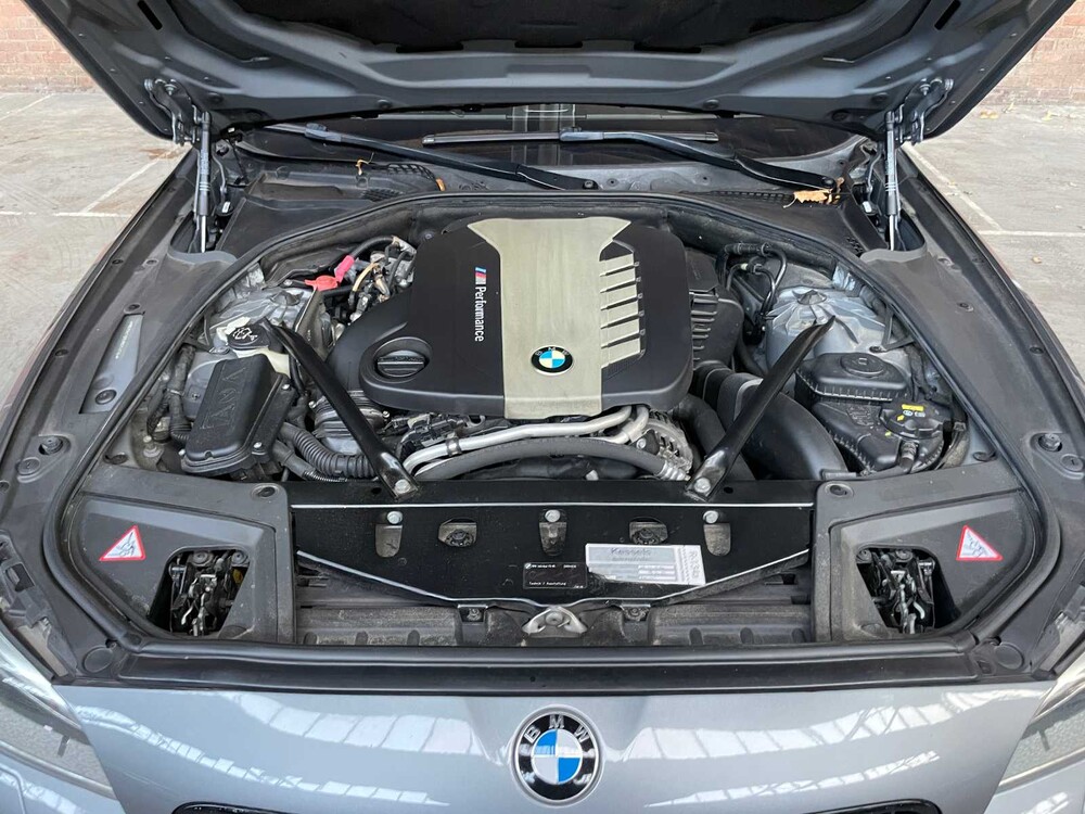 BMW M550d Touring xDrive 381PS 2014 (Original-NL) 5er, 3-XFP-64