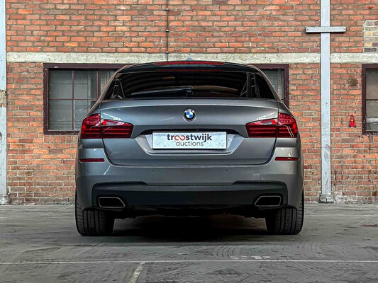 BMW M550d Touring xDrive 381pk 2014 (Origineel-NL) 5-serie, 3-XFP-64