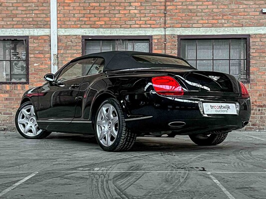 Bentley Continental GTC 6.0 W12 560pk 2008, 23-HHL-6