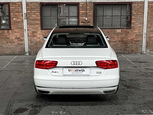 Audi A8 lang 6.3 W12 Quattro 500pk 2013