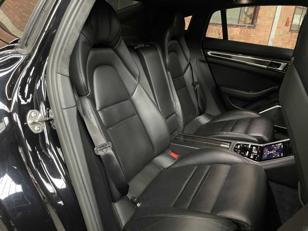 Porsche Panamera Turbo 4.0 V8 Sport-Chrono 549pk 2016, L-894-DF