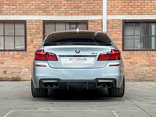 BMW M5 4.0 V8 F10 553pk 2012