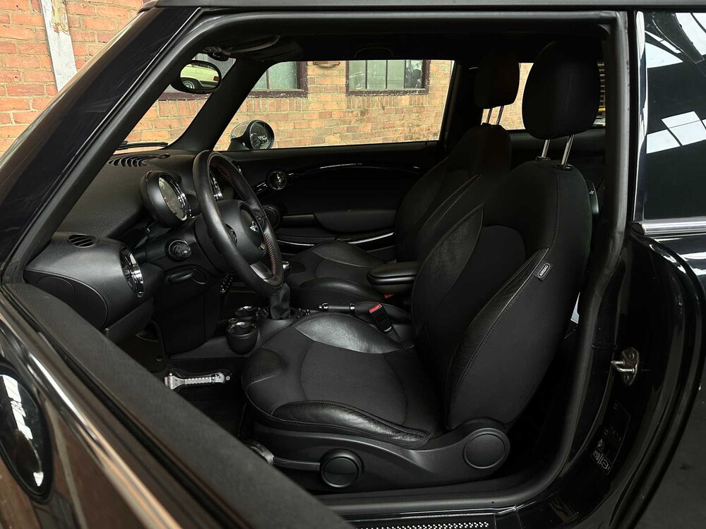 Mini John Cooper Works 1.6 211PS 2012 (Original-NL), 31-XKZ-3