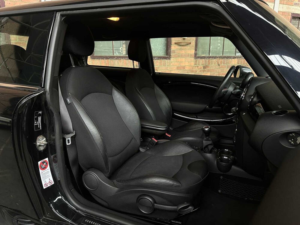 Mini John Cooper Works 1.6 211PS 2012 (Original-NL), 31-XKZ-3