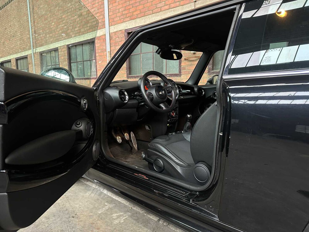 Mini John Cooper Works 1.6 211PS 2012 (Original-NL), 31-XKZ-3