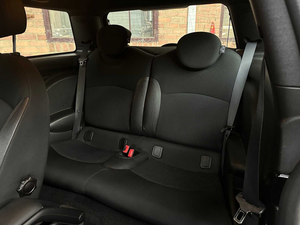 Mini John Cooper Works 1.6 211PS 2012 (Original-NL), 31-XKZ-3