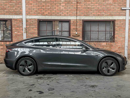 Tesla Model 3 Standard RWD Plus 60 kWh 238pk 2019 (Origineel-NL), G-091-DX