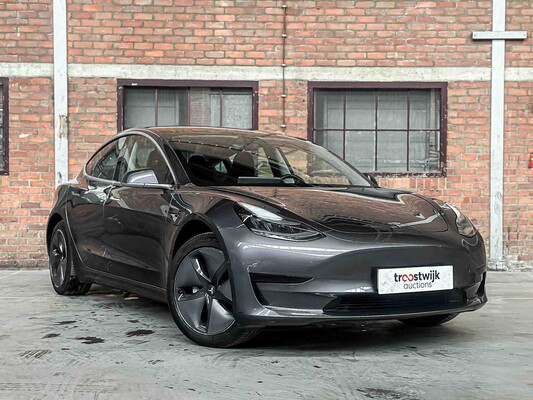 Tesla Model 3 Standard RWD Plus 60 kWh 238pk 2019 (Origineel-NL), G-091-DX