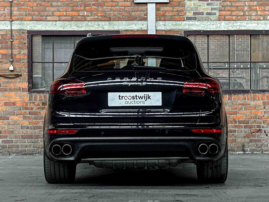 Porsche Cayenne S E-Hybrid 3.0 V6 Sport-Chrono FACELIFT 416pk 2015 (Origineel-NL + 1e Eigenaar), 4-ZHF-93