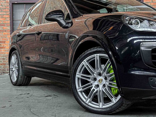 Porsche Cayenne S E-Hybrid 3.0 V6 Sport-Chrono FACELIFT 416pk 2015 (Origineel-NL + 1e Eigenaar), 4-ZHF-93