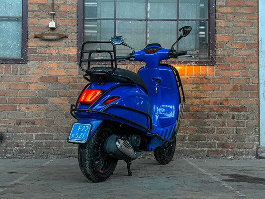 Vespa Sprint 4T 2015, F-725-ZL