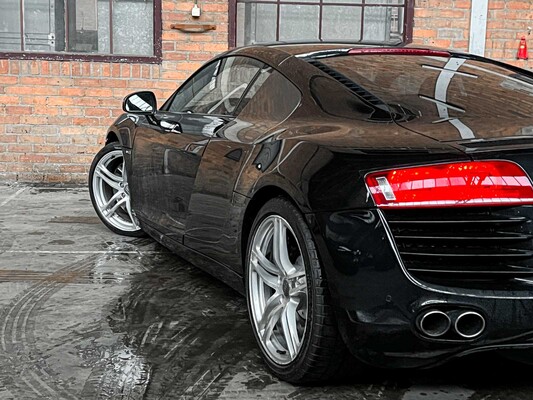 Audi R8 4.2 V8 FSI -MANUAL- 420pk 2008, 35-KJV-1