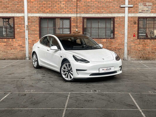 Tesla Model 3 Standard RWD Plus 60 kWh 238pk 2019 (Origineel-NL + 2e Eigenaar), G-020-PJ