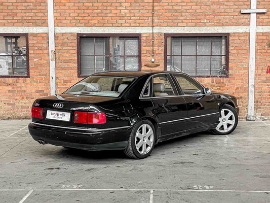 Audi S8 4.2 V8 360pk 2000, 72-FV-VP