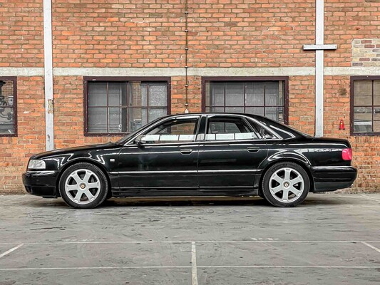 Audi S8 4.2 V8 360pk 2000, 72-FV-VP