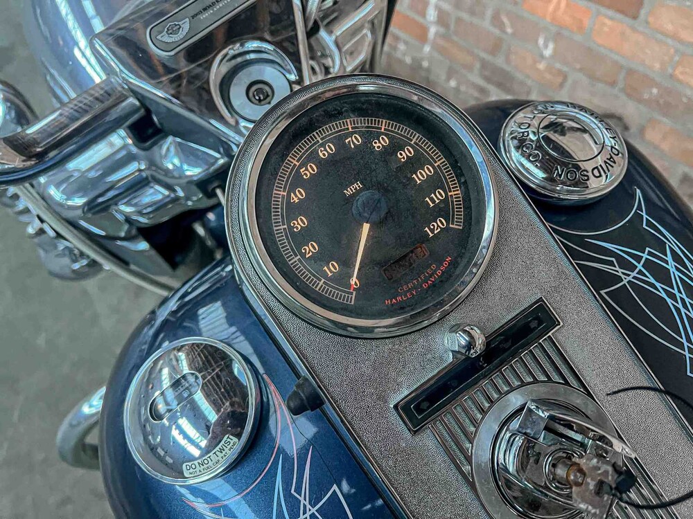 Harley-Davidson FLHRCI Road King Classic 100th Anniversary Touring 1450cc 2003 Motorrad