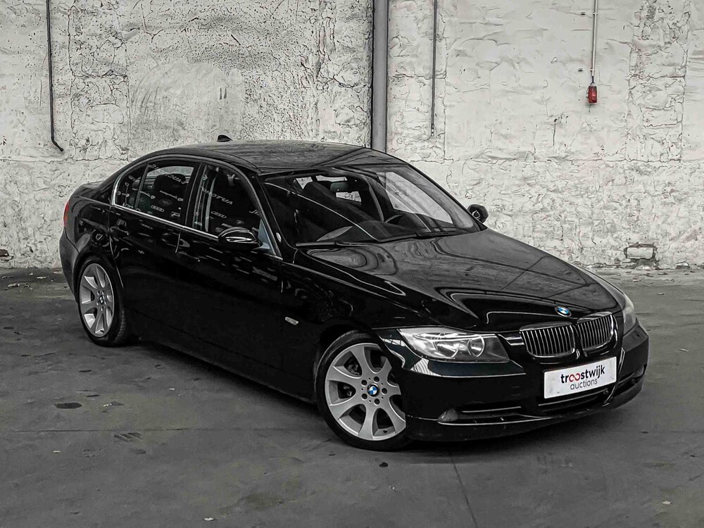BMW 330i High Executive 3er 258PS 2007 (Original-NL), 21-XK-LP