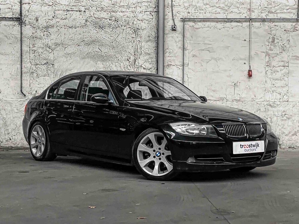 BMW 330i High Executive 3er 258PS 2007 (Original-NL), 21-XK-LP