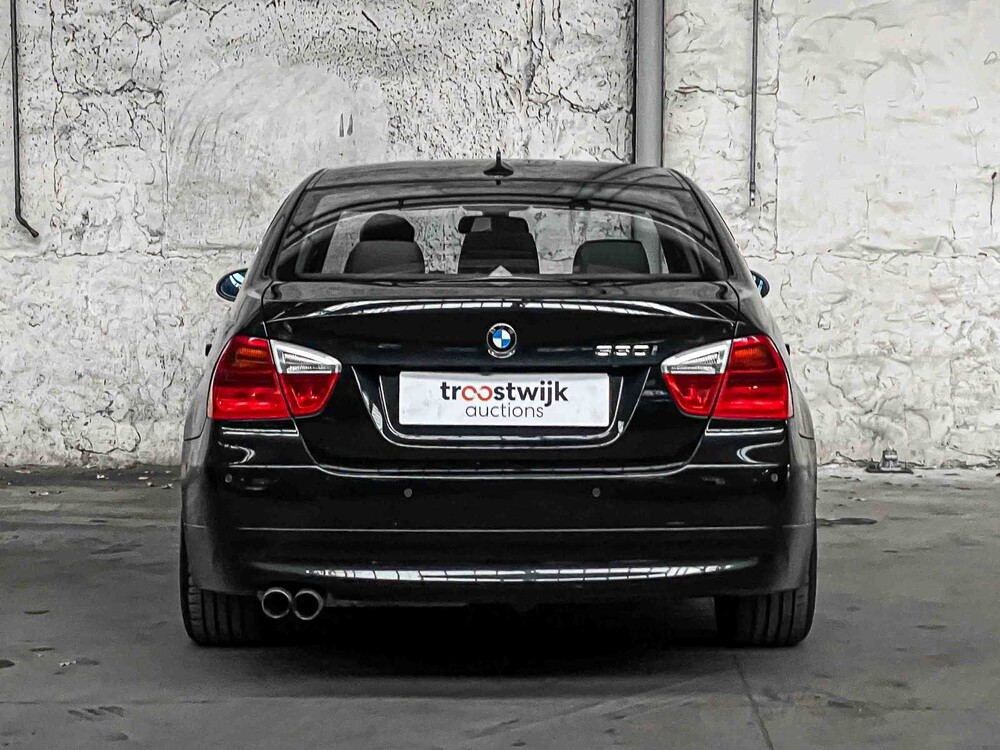 BMW 330i High Executive 3er 258PS 2007 (Original-NL), 21-XK-LP