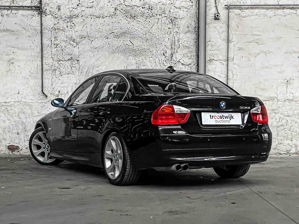 BMW 330i High Executive 3er 258PS 2007 (Original-NL), 21-XK-LP