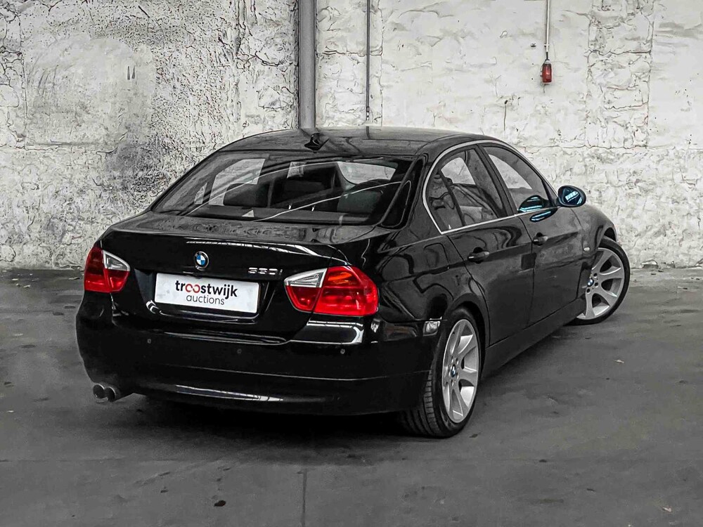 BMW 330i High Executive 3er 258PS 2007 (Original-NL), 21-XK-LP