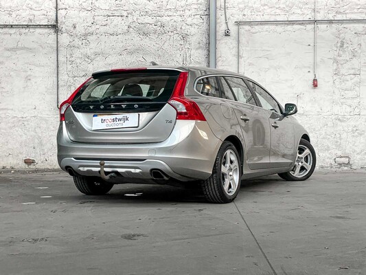 Volvo V60 1.6 T4 Momentum 179pk 2011, 21-PFF-5