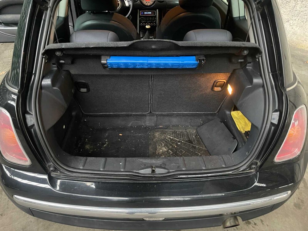 Mini 1.6 One 90PS 2004, JT-954-P