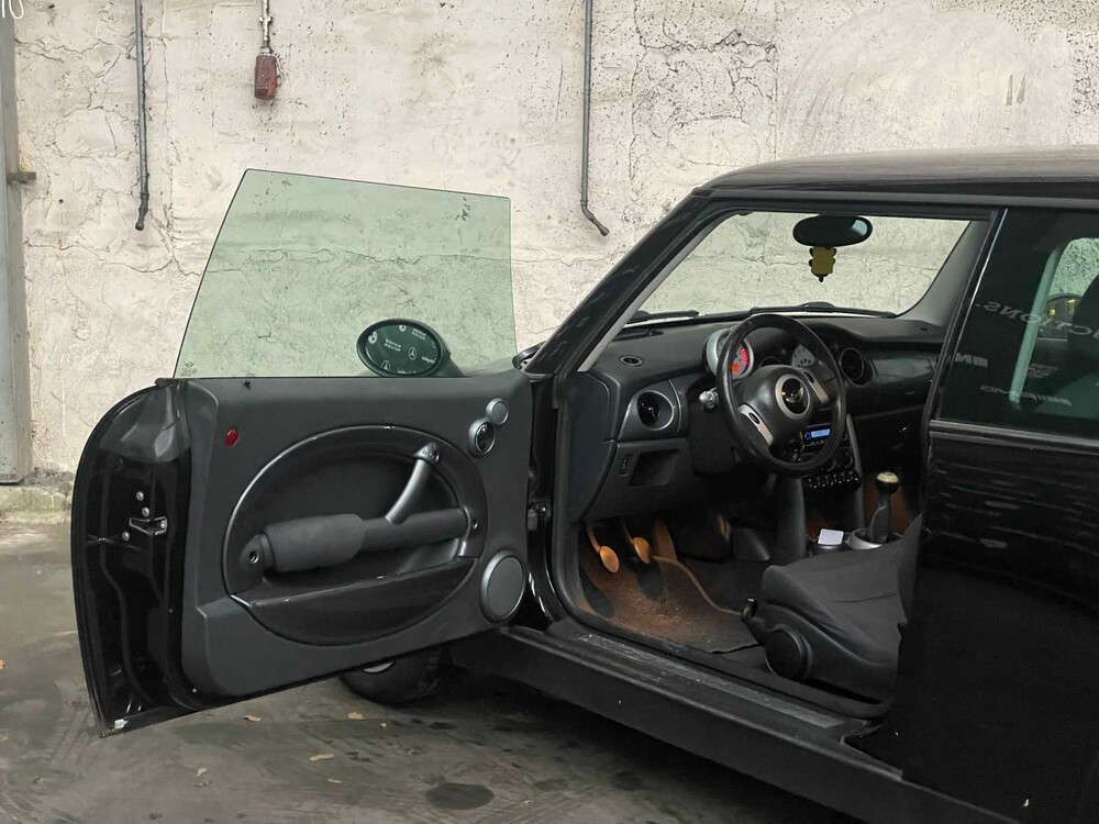 Mini 1.6 One 90PS 2004, JT-954-P