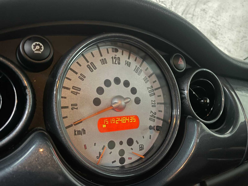 Mini 1.6 One 90PS 2004, JT-954-P