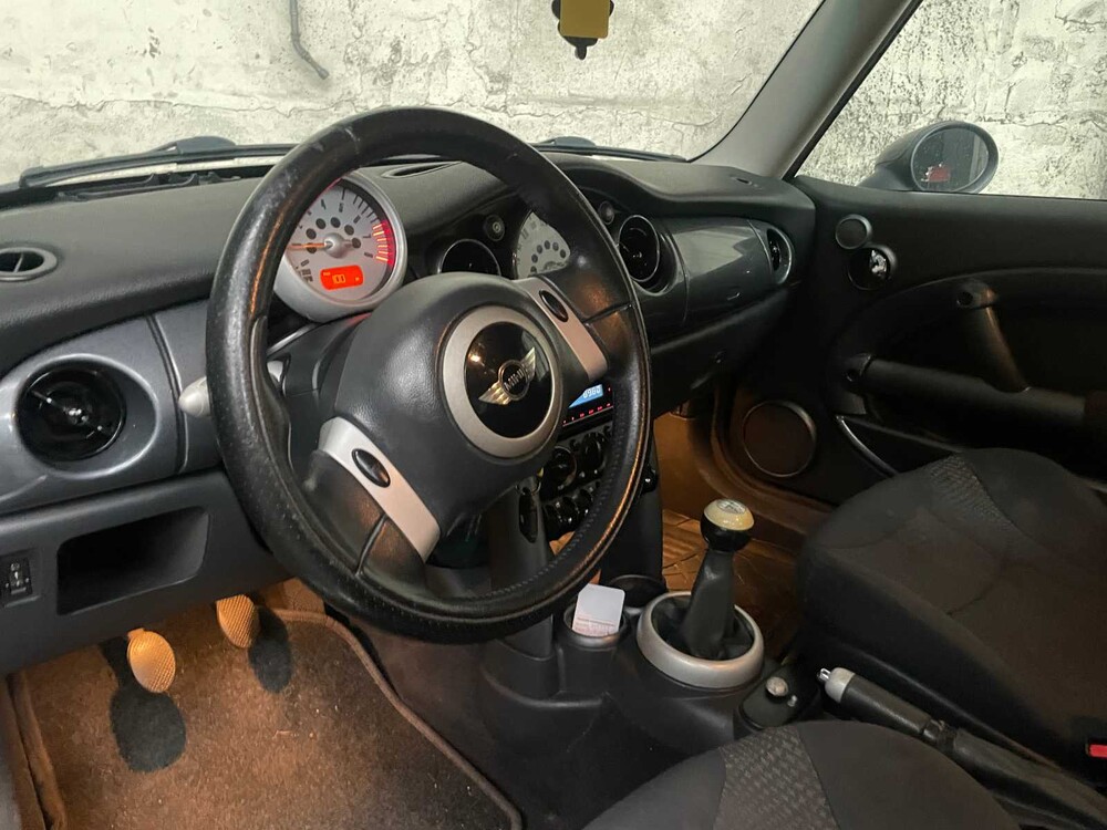 Mini 1.6 One 90PS 2004, JT-954-P