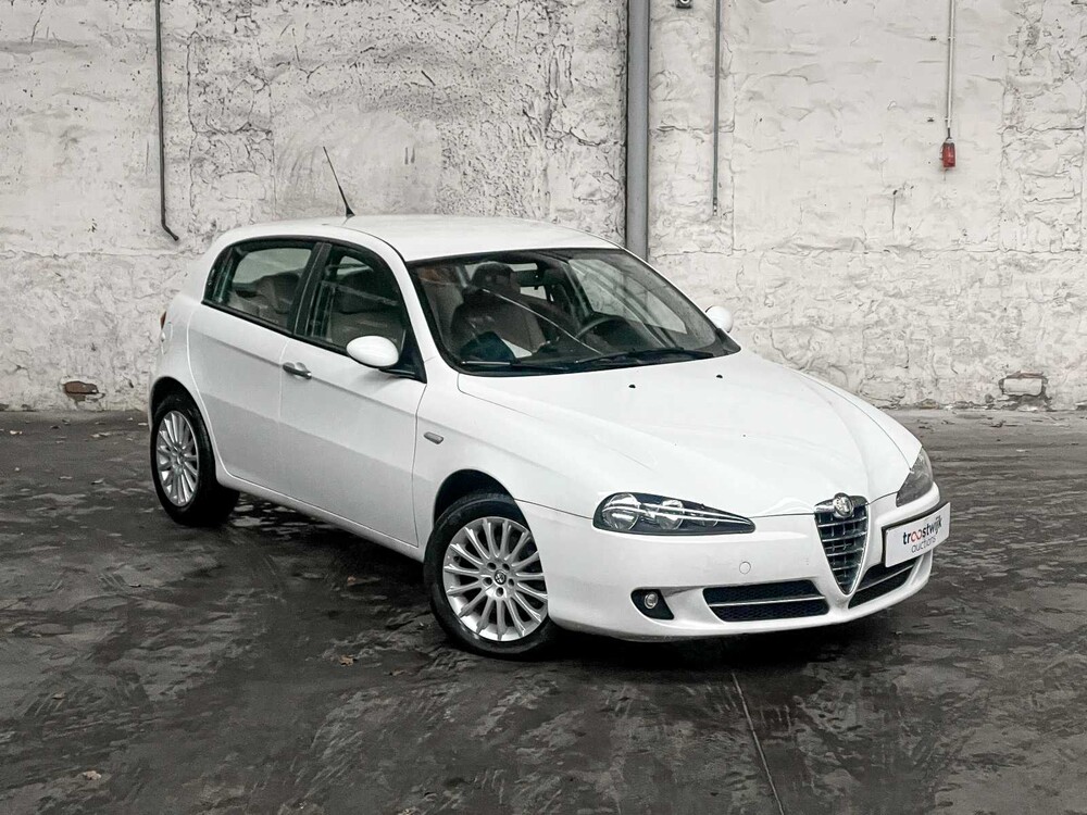 Alfa Romeo 147 1.6 TS Veloce Dist. 120hp 2009 (Original-NL), 89-KBJ-9