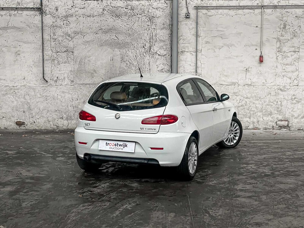 Alfa Romeo 147 1.6 TS Veloce Dist. 120hp 2009 (Original-NL), 89-KBJ-9