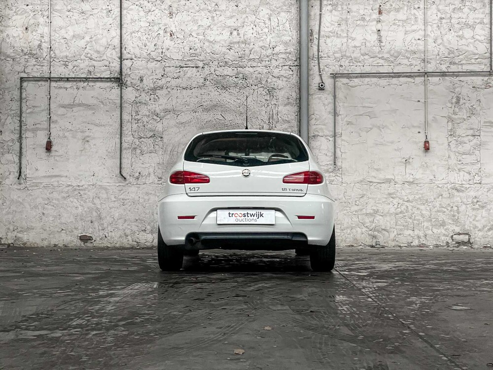Alfa Romeo 147 1.6 TS Veloce Dist. 120hp 2009 (Original-NL), 89-KBJ-9