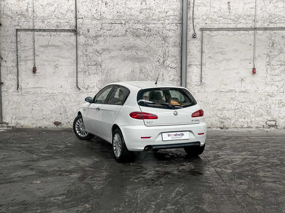 Alfa Romeo 147 1.6 TS Veloce Dist. 120hp 2009 (Original-NL), 89-KBJ-9