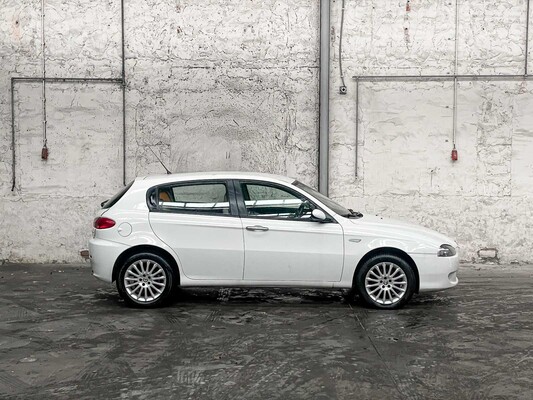 Alfa Romeo 147 1.6 TS Veloce Dist. 120pk 2009 (Origineel-NL), 89-KBJ-9