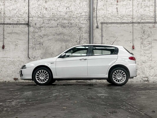 Alfa Romeo 147 1.6 TS Veloce Dist. 120pk 2009 (Origineel-NL), 89-KBJ-9