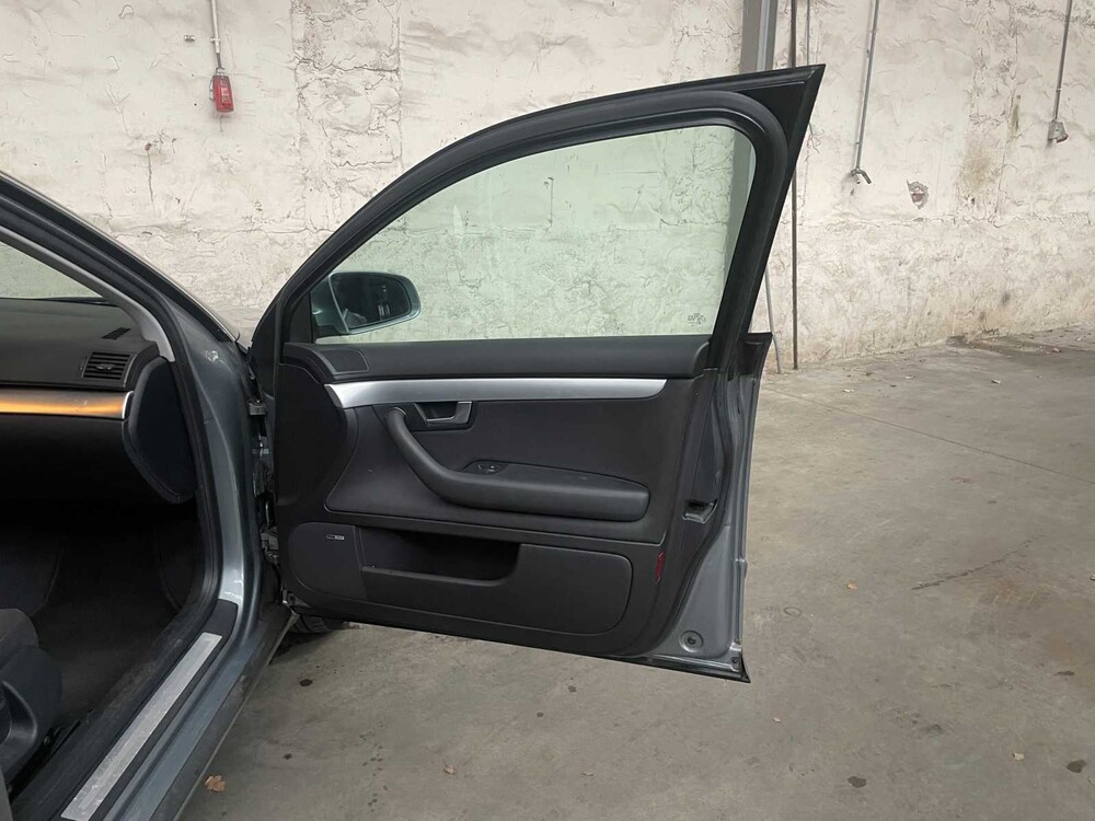 Audi A4 Saloon 2.0 Pro Line 131hp 2006, 27-SX-NN