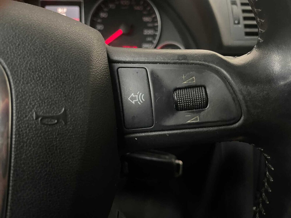 Audi A4 Saloon 2.0 Pro Line 131hp 2006, 27-SX-NN