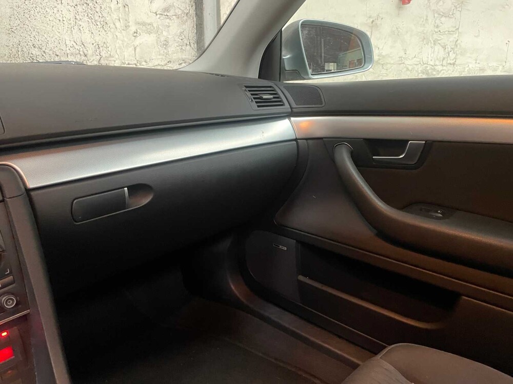 Audi A4 Saloon 2.0 Pro Line 131hp 2006, 27-SX-NN