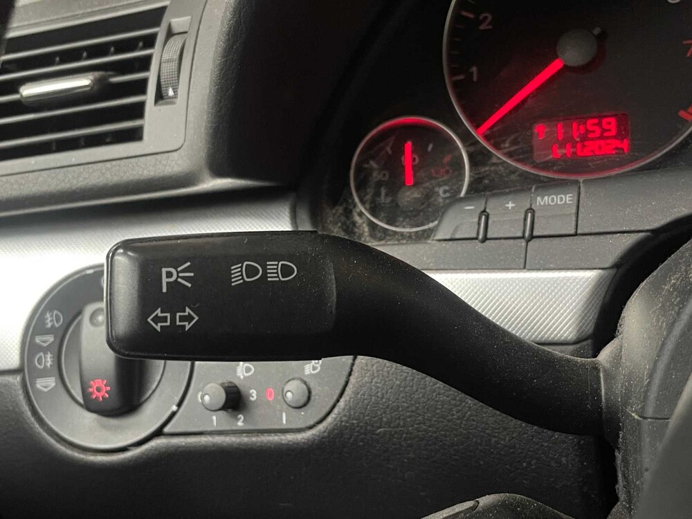 Audi A4 Saloon 2.0 Pro Line 131hp 2006, 27-SX-NN