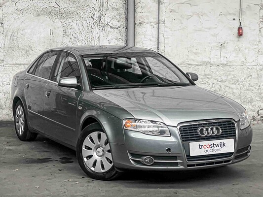 Audi A4 Limousine 2.0 Pro Line 131pk 2006, 27-SX-NN