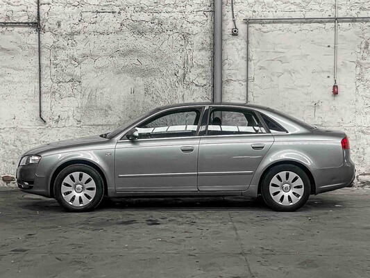 Audi A4 Limousine 2.0 Pro Line 131pk 2006, 27-SX-NN