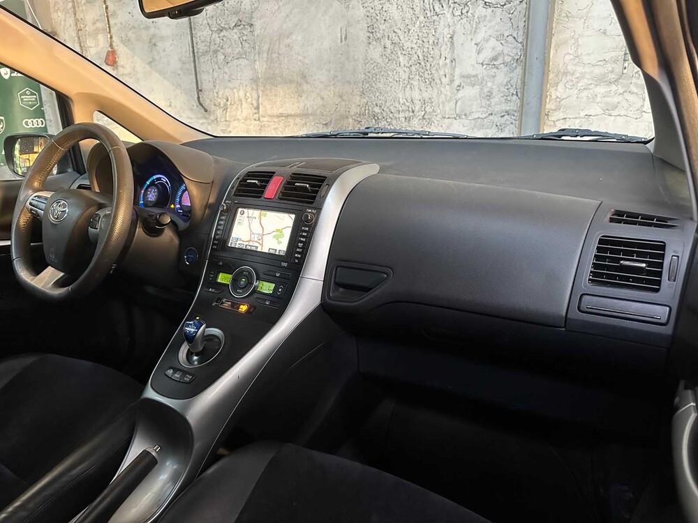Toyota Auris 1.8 Vollhybrid Exe. 99PS 2010 (Original-NL), 92-NRV-4
