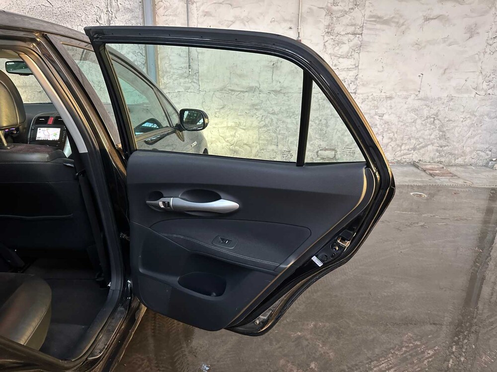 Toyota Auris 1.8 Vollhybrid Exe. 99PS 2010 (Original-NL), 92-NRV-4