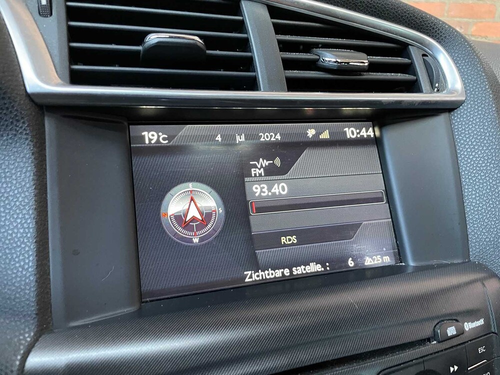 Citroen DS4 1.6 VTi So Chic 120PS 2012 - Fertigmodell NL-, 60-XZJ-4