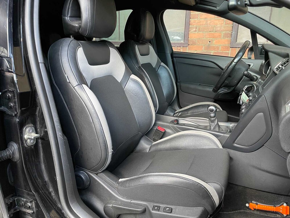 Citroen DS4 1.6 VTi So Chic 120PS 2012 - Fertigmodell NL-, 60-XZJ-4