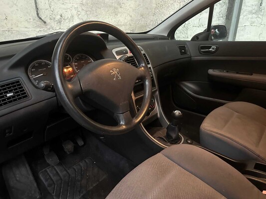 Peugeot 307 1.4 XR 75pk 2003, 87-LJ-RX