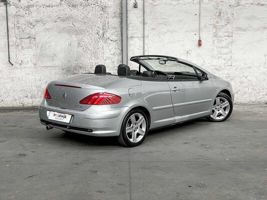 Peugeot 307 CC 2.0-16V 136PK 2004, 98-TKR-6