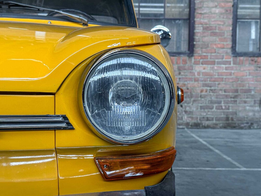 DAF 46 de Luxe 40hp 1977, 38-PM-90