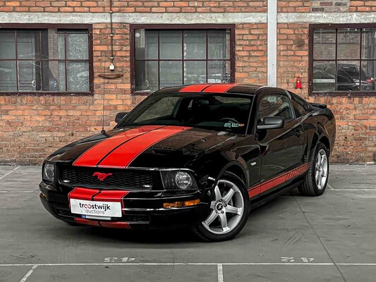 Ford Mustang Base 4.0 V8 211hp 2007